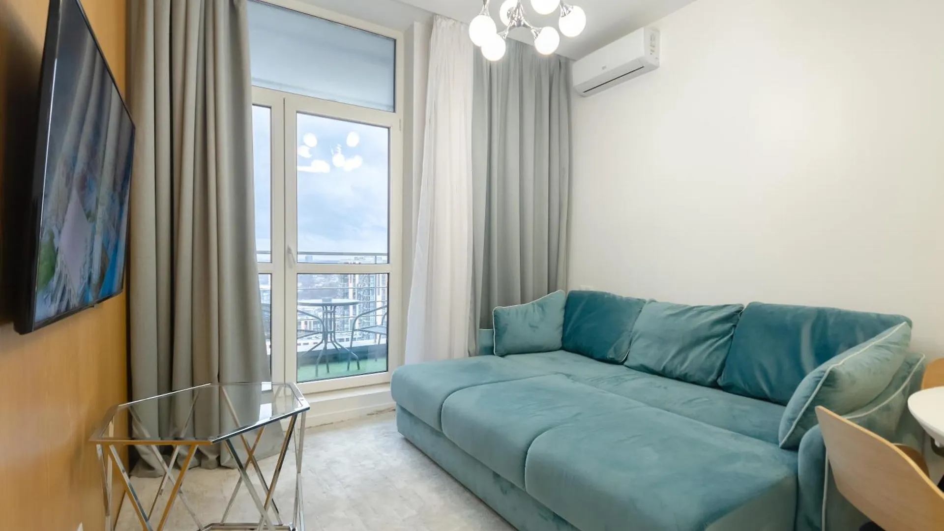Petrovdom Apartments 19-408 In Rc Central Park ,7 John Mccain Street Kiev 0*,