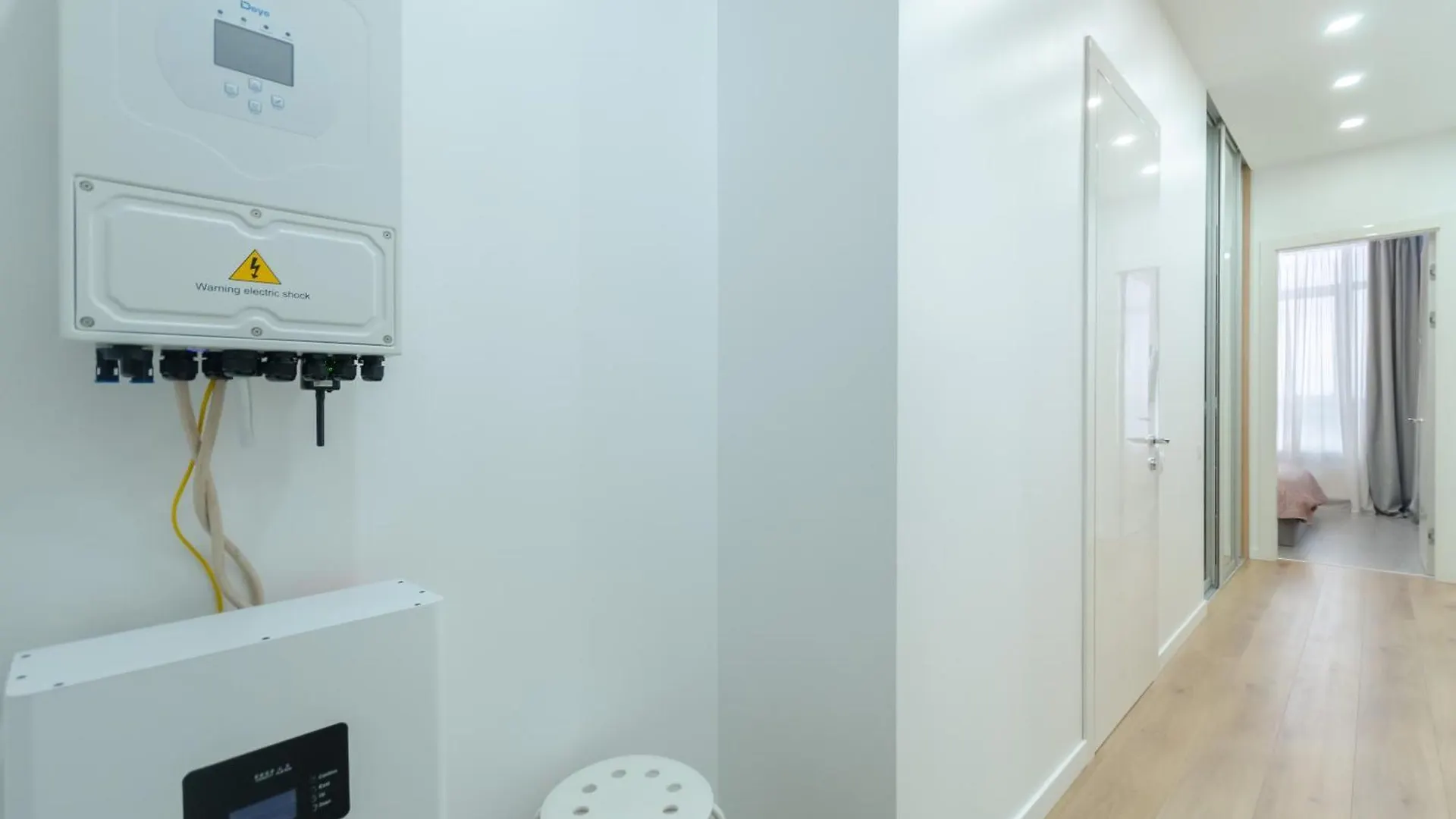 Petrovdom Apartments 19-408 In Rc Central Park ,7 John Mccain Street Kiev