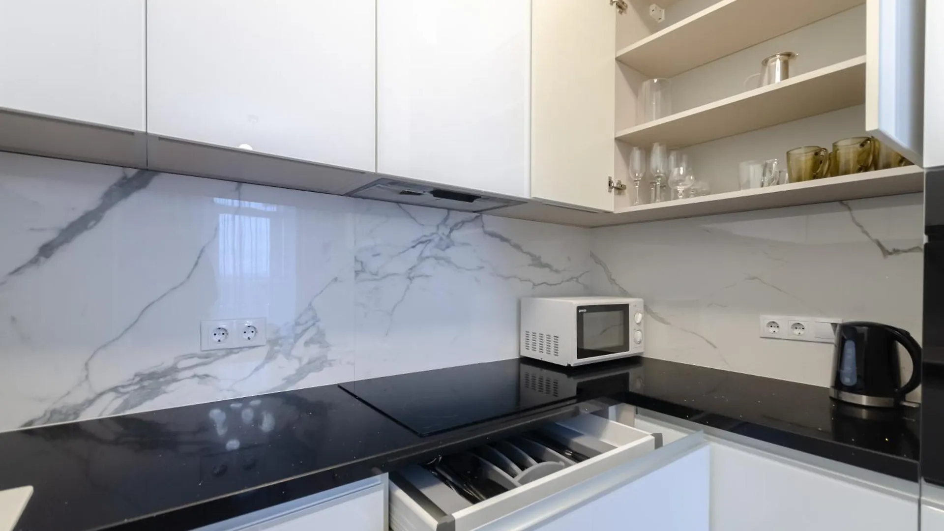 Petrovdom Apartments 19-408 In Rc Central Park ,7 John Mccain Street Kiev 0*,  Ucraina