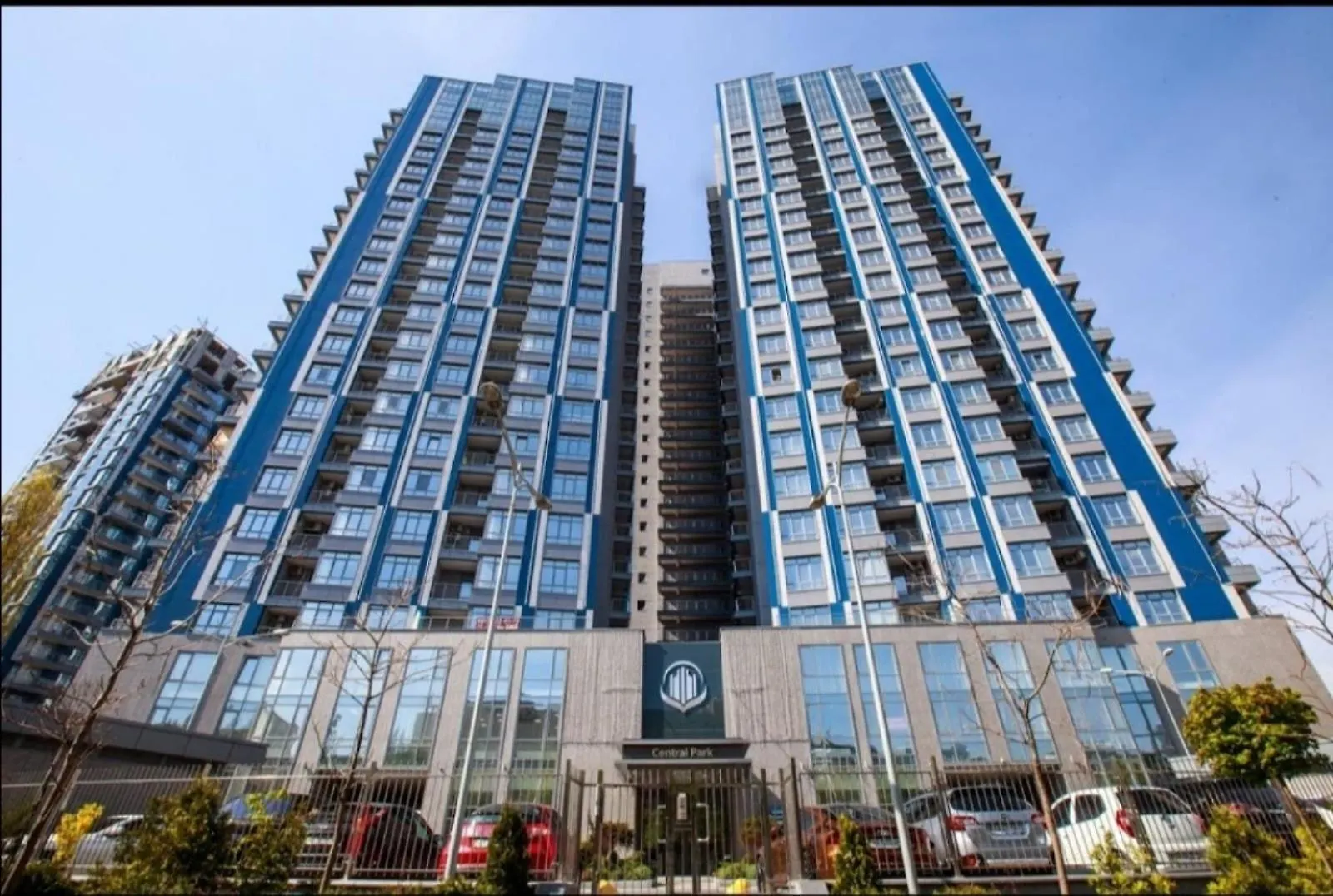 Petrovdom Apartments 19-408 In Rc Central Park ,7 John Mccain Street Kiev