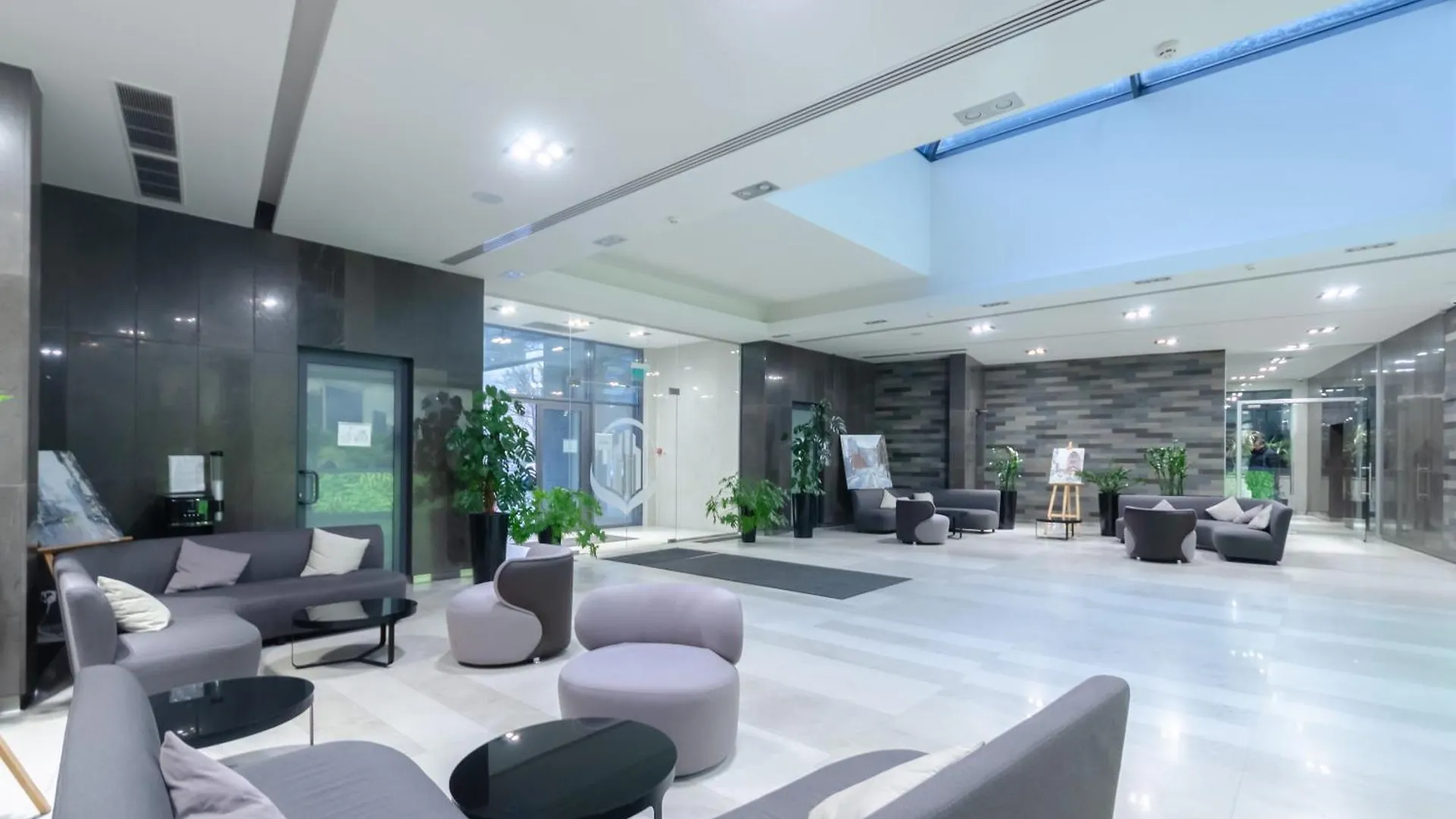 Petrovdom Apartments 19-408 In Rc Central Park ,7 John Mccain Street Kiev